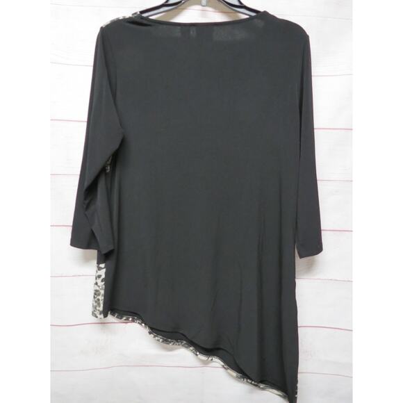 Chico's Size 1 Medium Assymetric Diagonal Stripe Black Animal Print Sparkle Top - Picture 5 of 7